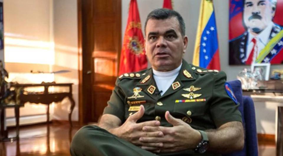Un aplauso que se transformó en amenaza: por qué Maduro colocaría a un hombre de Diosdado Cabello al frente del Ministerio de Defensa - Sebastiana Barráez