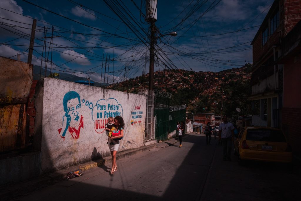 Venezuela’s Capital Is Booming. Is This the End of the Revolution? - Anatoly Kurmanaev and Isayen Herrera