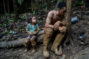 ‘Necesito un futuro para mis hijos’: miles de venezolanos se arriesgan en una selva mortal para llegar a EE.UU - Julie Turkewitz