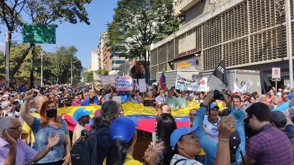Protesta social con acuerdos políticos - Trino Márquez