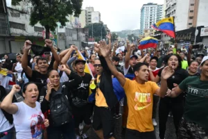 Los barrios populares de Venezuela lideran la resistencia democrática - Mie Hoejris Dahl