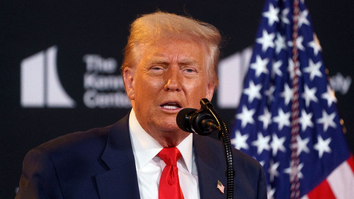 Cómo Trump se volvió el mejor aliado de Maduro - Omar Lugo