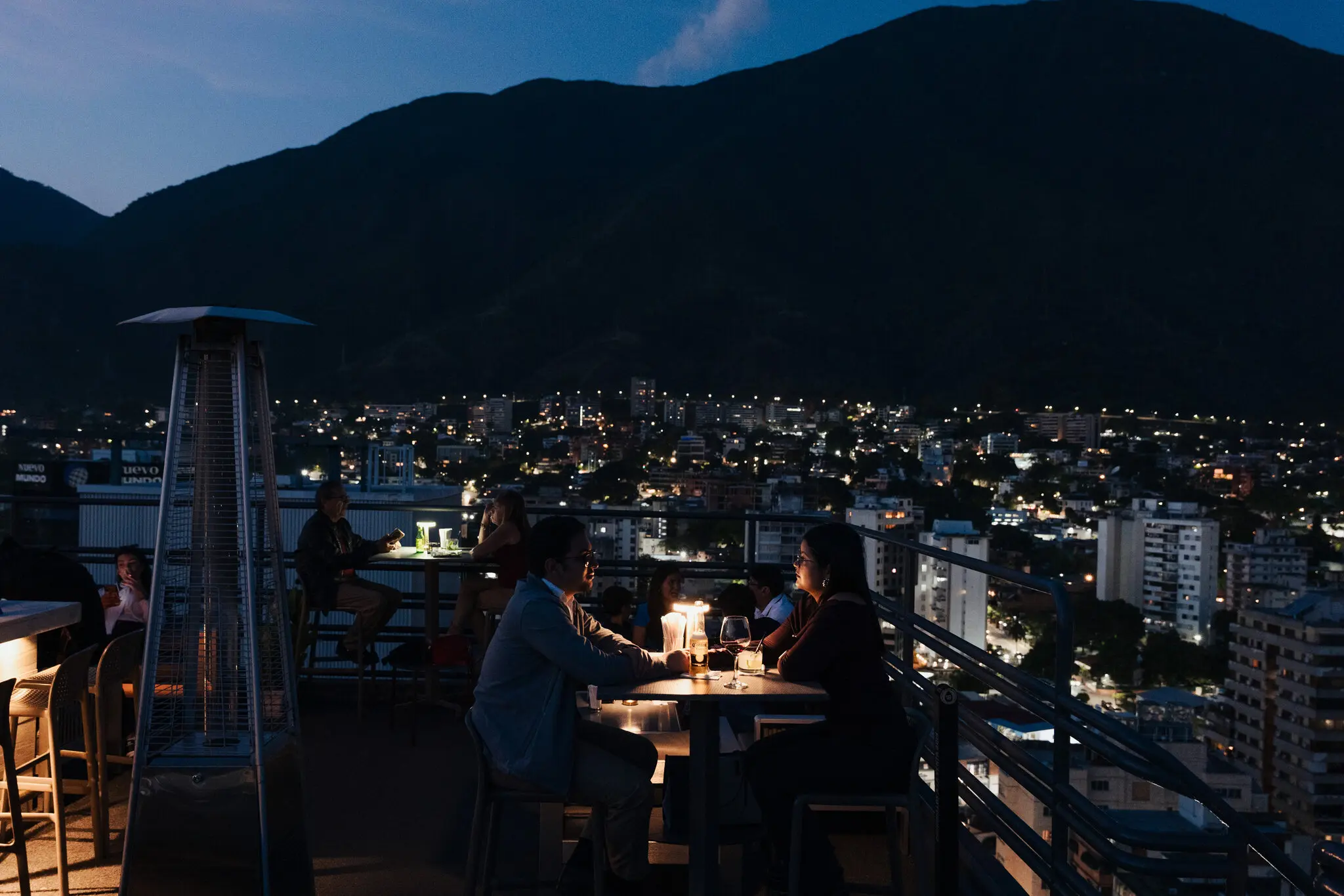 Caracas comienza a recuperarse, luego de la captura de Maduro - Simon Romero