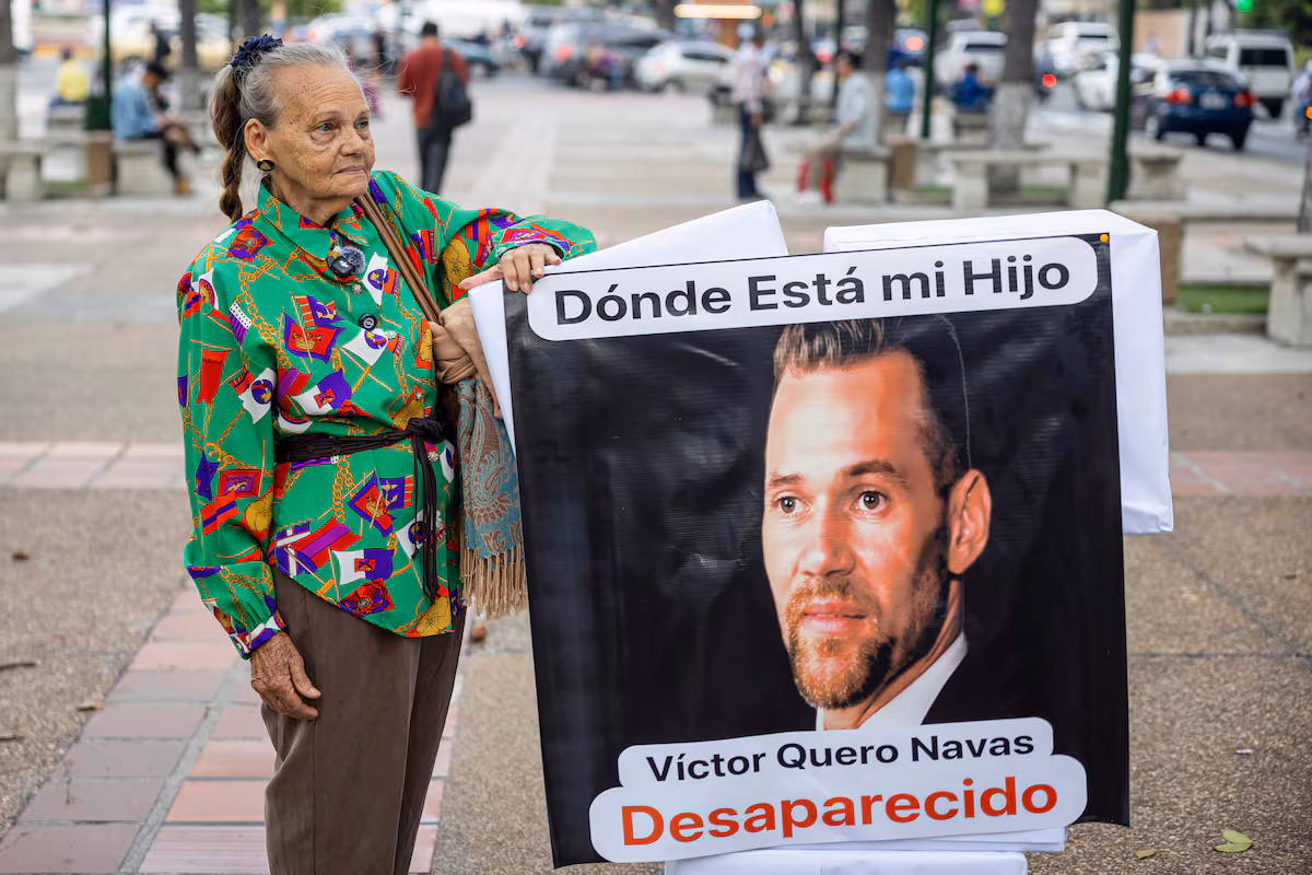 Víctor Quero Navas EL CIUDADANO APLASTADO por Trino Márquez