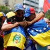 Venezuela-bandera-abrazos